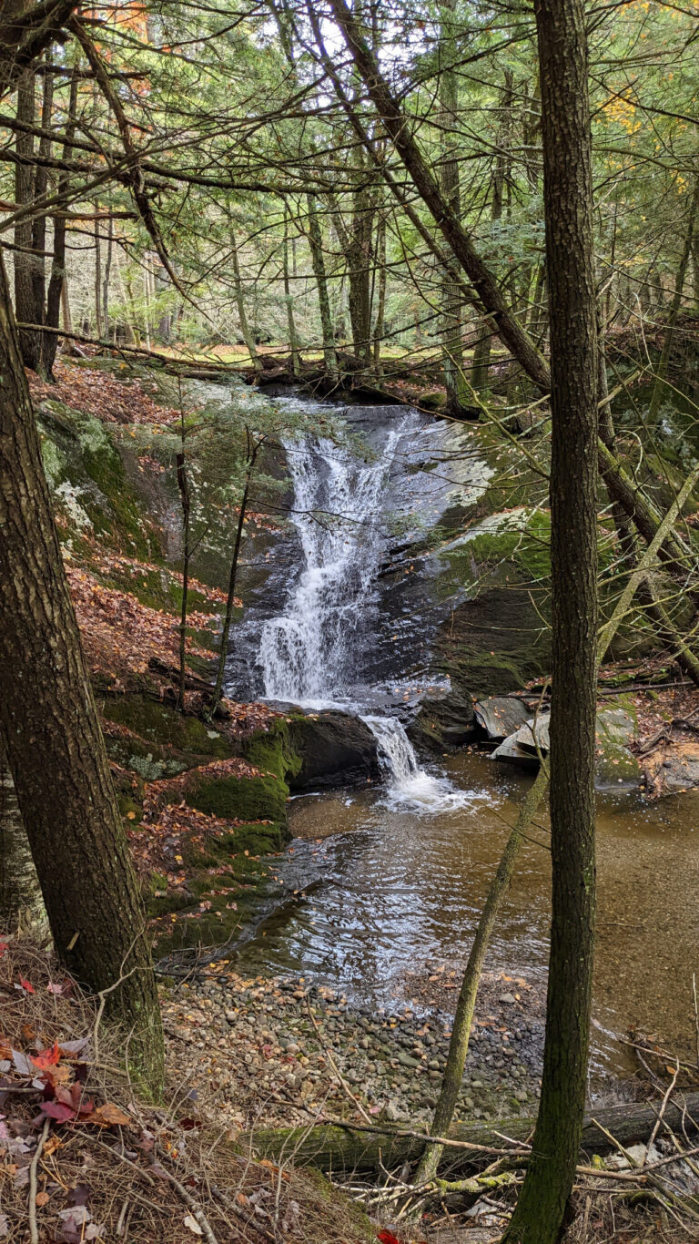 Sat Oct 15 2022 Wu Ledges – Waitsfield by Steve and Heather Bailey